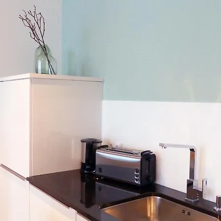 Pool Und Sauna Mit Meerblick, Direkt An Der Seebruecke - First 3 8 ゼリン