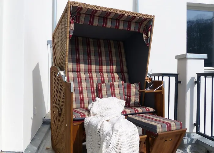 Pool Und Sauna Mit Meerblick, Direkt An Der Seebruecke - First 3 8 Sellin (Rugen)